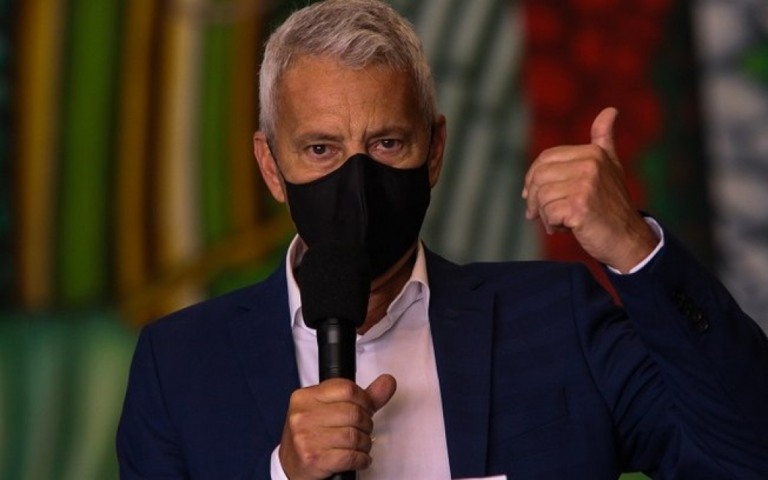 "Não acho que para ser ministro precisa ser médico", diz Gabbardo