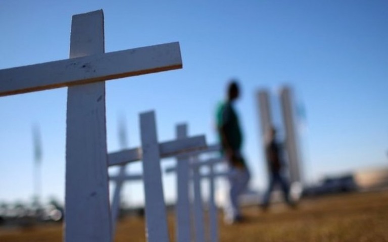 O que mantém média de mortes tão alta no Brasil e por que ela ainda pode piorar