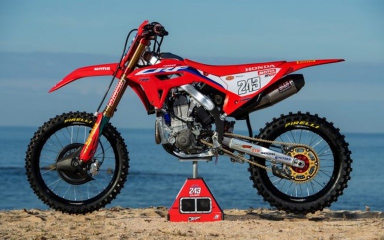 Honda CRF 450R estreia com novidades na linha 2021