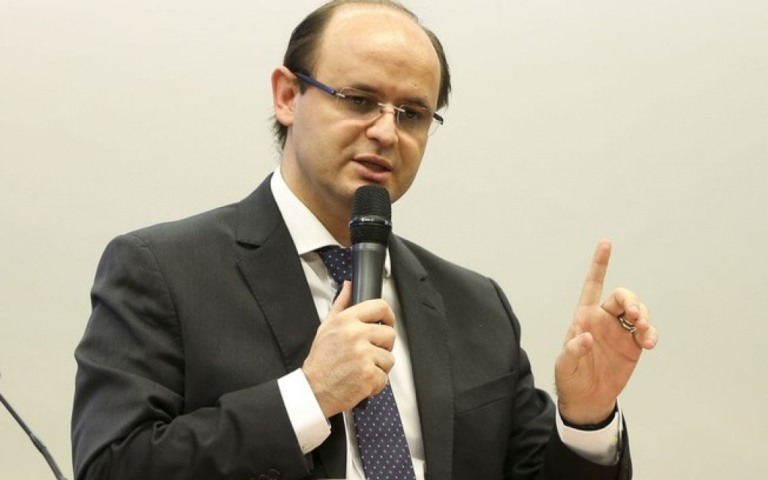 Aulas em SP devem voltar em setembro: "Calendário está mantido", diz secretário