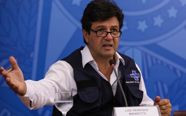 Covid-19: Mandetta lamenta 80 mil mortes e é criticado: "tem sangue nas mãos"