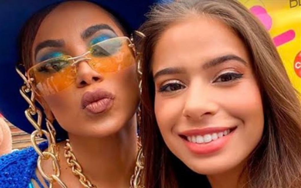 Fã de Anitta, Emilia Pedersen aceita desafio e dança ao som de "Papapa"