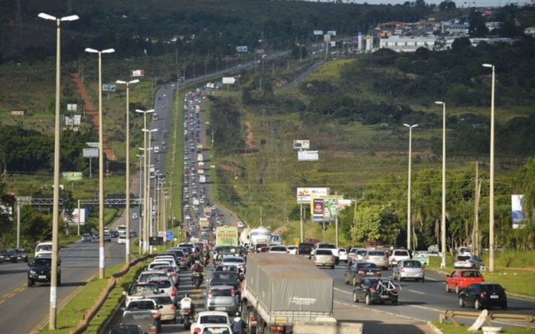 Contra desemprego, Ipea sugere obras de infraestrutura e novos cortes salariais