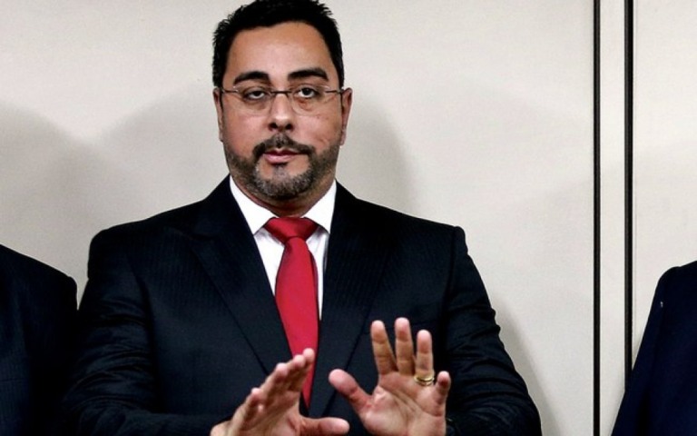 Juiz Marcelo Bretas diz que teve telefone celular clonado