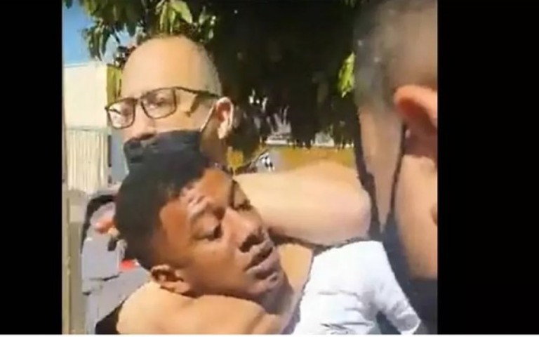 Jovem que viralizou em abordagem da PM fala sobre caso: "brutalidade"