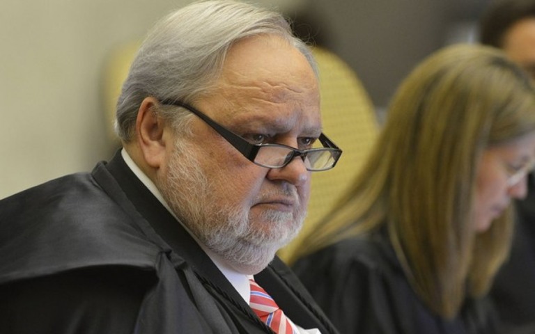 Caso Queiroz: Relator da rachadinha no STJ negou 97% dos pedidos sobre Covid-19