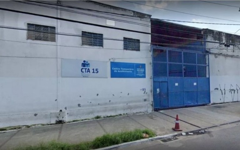 Atendentes são suspeitos de cobrar R$ 100 para sacar auxílio de sem-teto