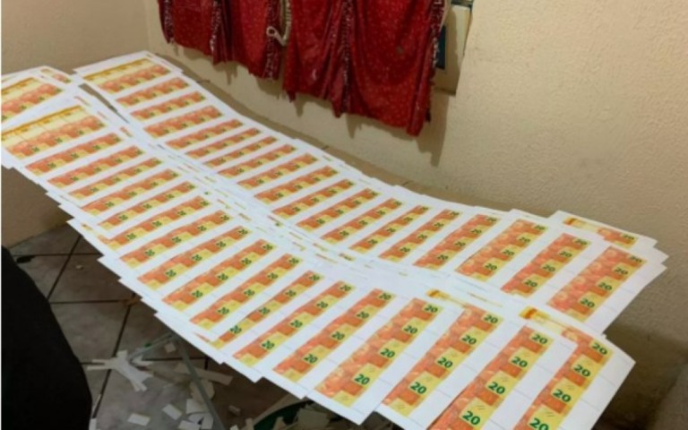 R$ 2 milhões em dinheiro falso: veja apreensão da Polícia Federal