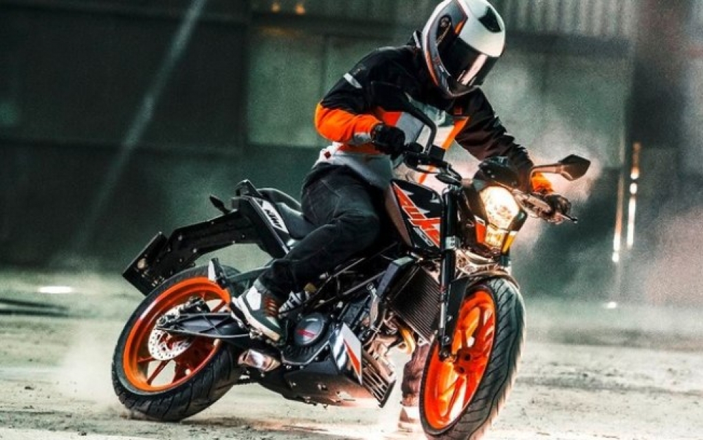 KTM 200 Duke é oferecida com descontos especiais