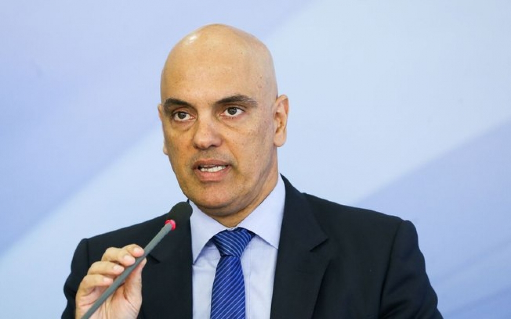Facebook desobedece STF e mantém perfis de bolsonaristas no ar fora do Brasil Facebook desobedece STF e mantém perfis de bolsonaristas no ar fora do Brasil