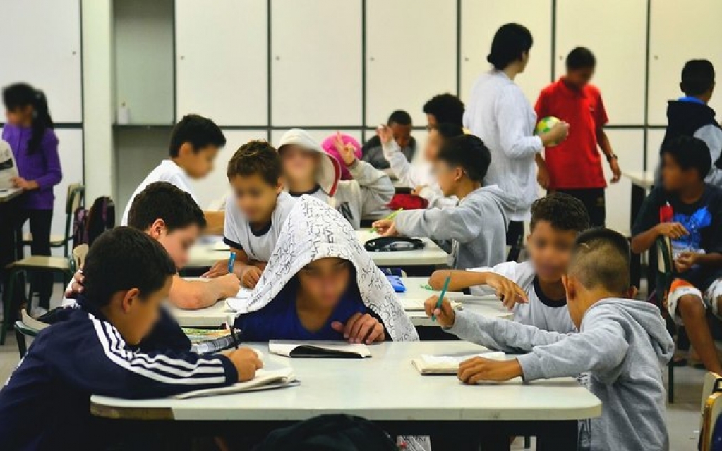 RJ: Professores mantém greve diante da possibilidade de volta às aulas