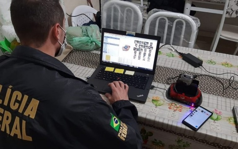 Pedófilo que divulgava estupros na deep web é preso em SP