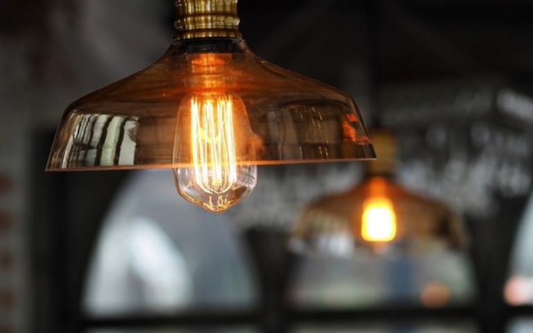 Conta de luz contará na hora de pedir empréstimo; veja novo horário da Enel