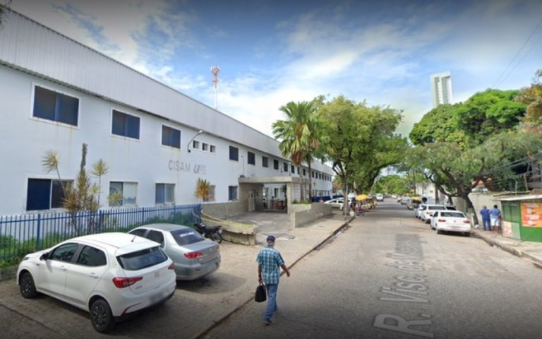 Menina de 10 anos estuprada pelo tio entrou no hospital em porta-malas de carro