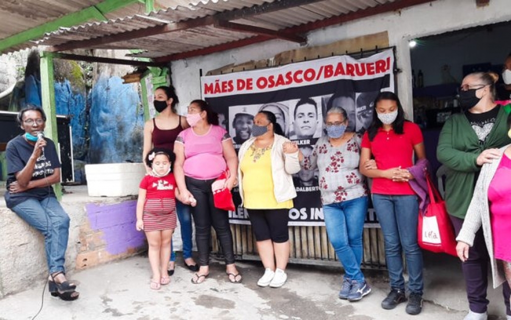 Ato em Osasco cobra justiça e indenização para familiares das vÃtimas da chacina Ato em Osasco cobra justiça e indenização para familiares das vÃtimas da chacina