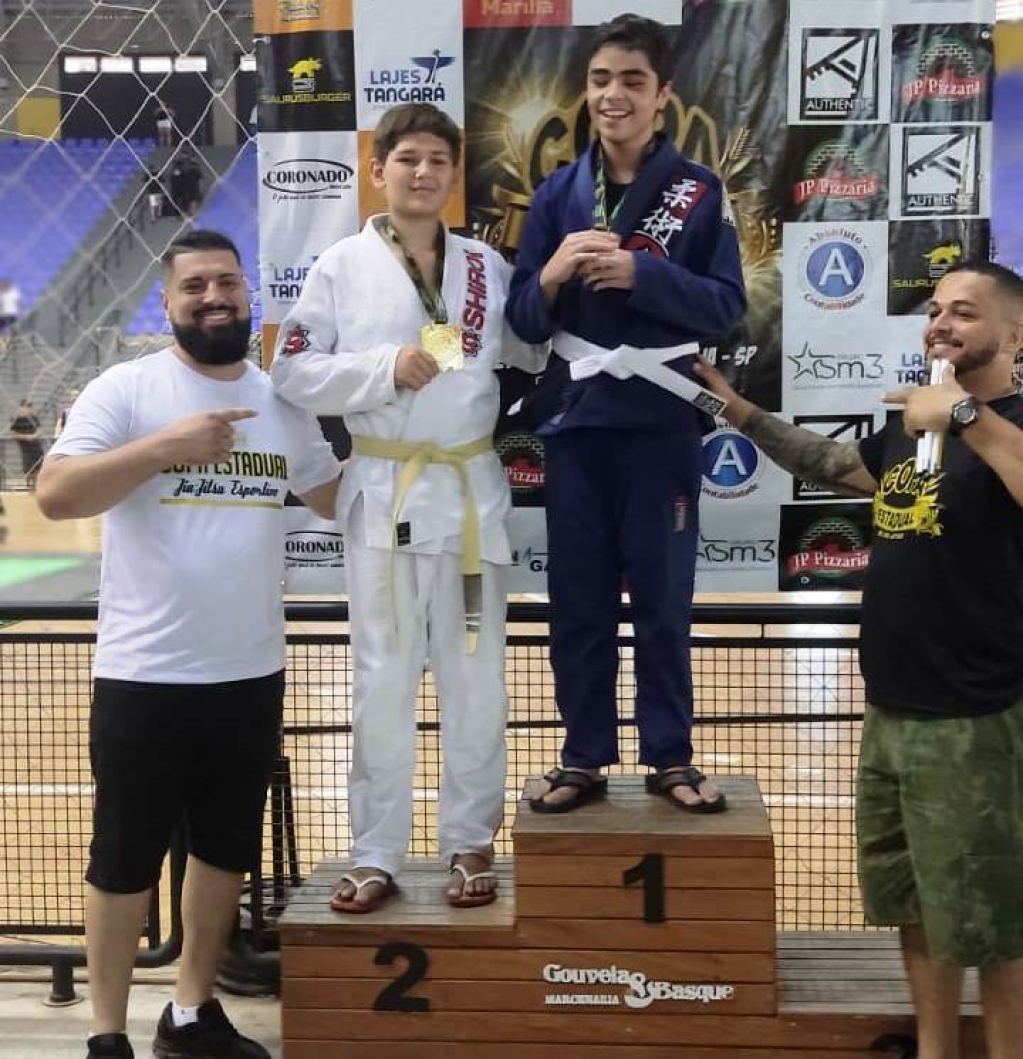 Vídeo - Diego, 15, deficiente visual, vira inspiração com jiu-jitsu em Marília