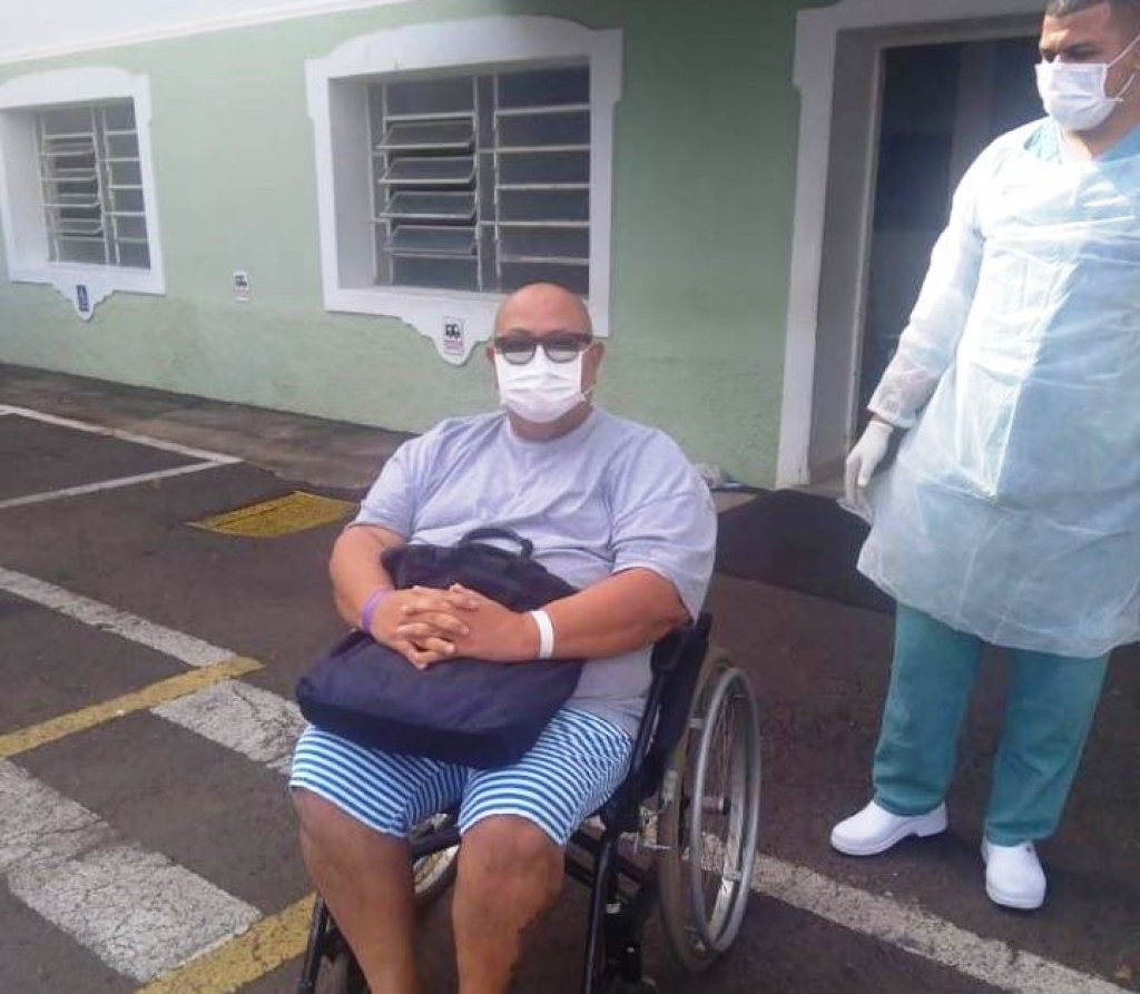 Nasci de novo – Paciente deixa UTI da Covid em Marília com gratidão e fé Nasci de novo – Paciente deixa UTI da Covid em Marília com gratidão e fé