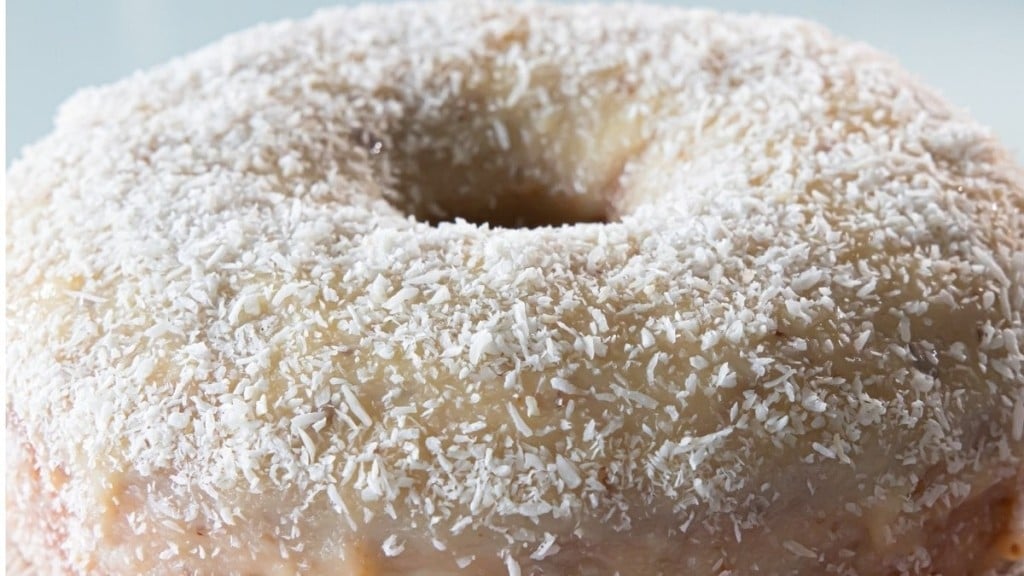 Foto: Reprodução Bolo de coco gelado perfeito para o lanche e sobremesa