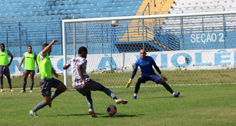 MAC faz 'jogo de invictos' no retorno da A3 nesta terça