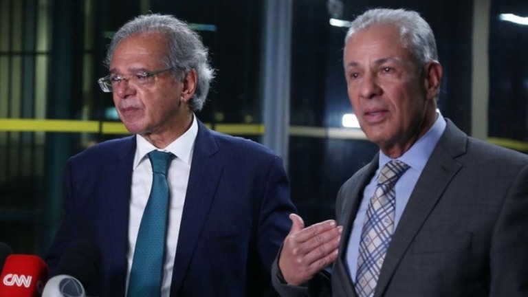Albuquerque "implora" ao TCU por privatização da Eletrobras, diz TV