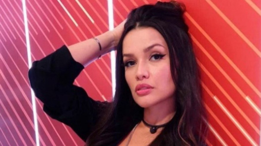 Juliette conta que usou prêmio do "BBB" para comprar casa para o pai e os irmãos Juliette conta que usou prêmio do "BBB" para comprar casa para o pai e os irmãos