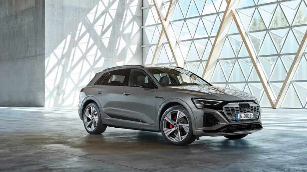 Linha 2023 do Audi e-tron passa a se chamar Q8, e ganha novas baterias