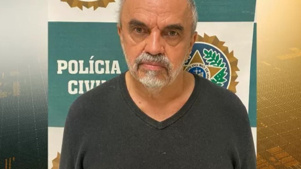 Após decisão da Justiça, ator José Dumont deixa prisão