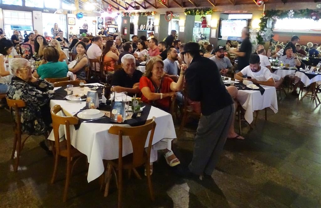 Chaplin tem grande público antes do Natal e mais atrações até dia 30; veja fotos