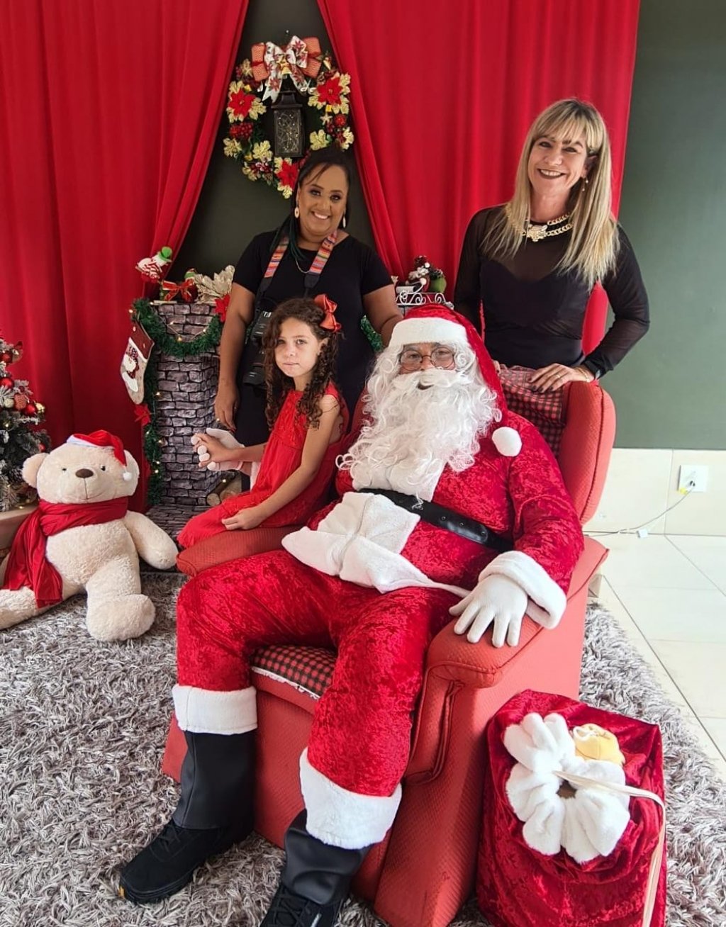 Ensaios fotográficos com doação de Natal e muita informação com o cardiologista e médico do esporte Dr. André Moro