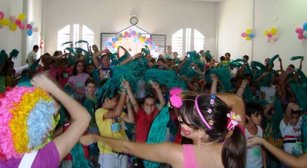 Igreja abre temporada de "Escola Bíblica de Férias" em Marília