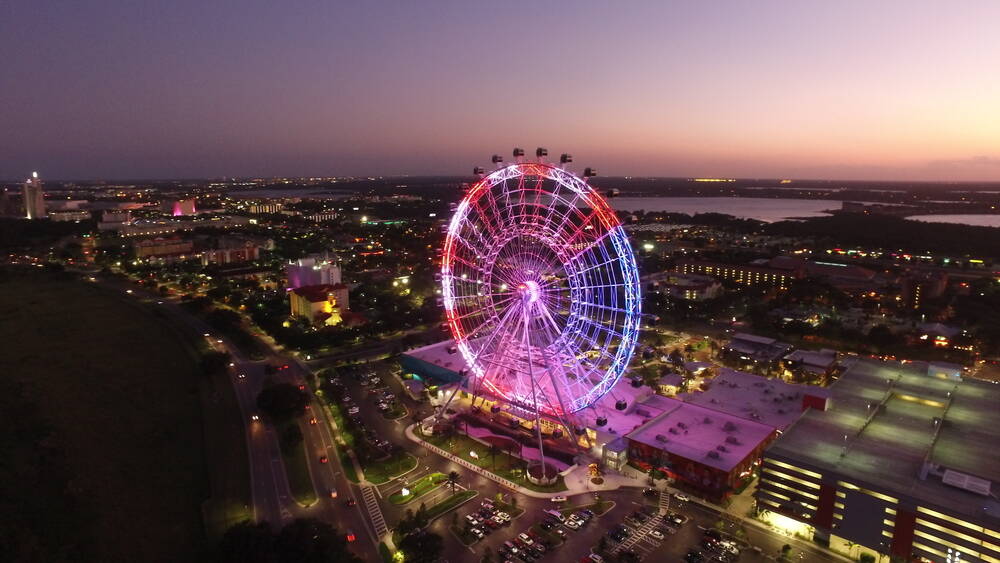 A ICON Orlando, ou Orlando Eye, é uma impressionante roda gigante, com mais de 120 metros de altura. Foto: shutterstock 