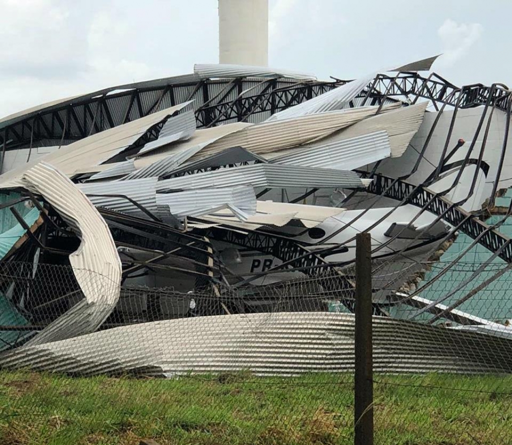 Temporal causa desabamento de hangar e morte em Araçatuba