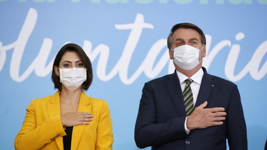 Michelle Bolsonaro teria pedido liberação de empréstimos para empresas próximas