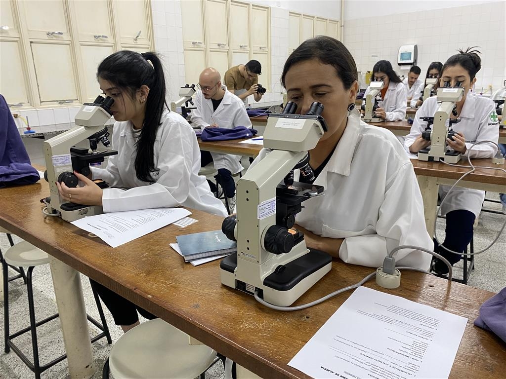 Biomedicina Unimar: Acadêmicos se destacam com qualificação em Citologia Oncótica