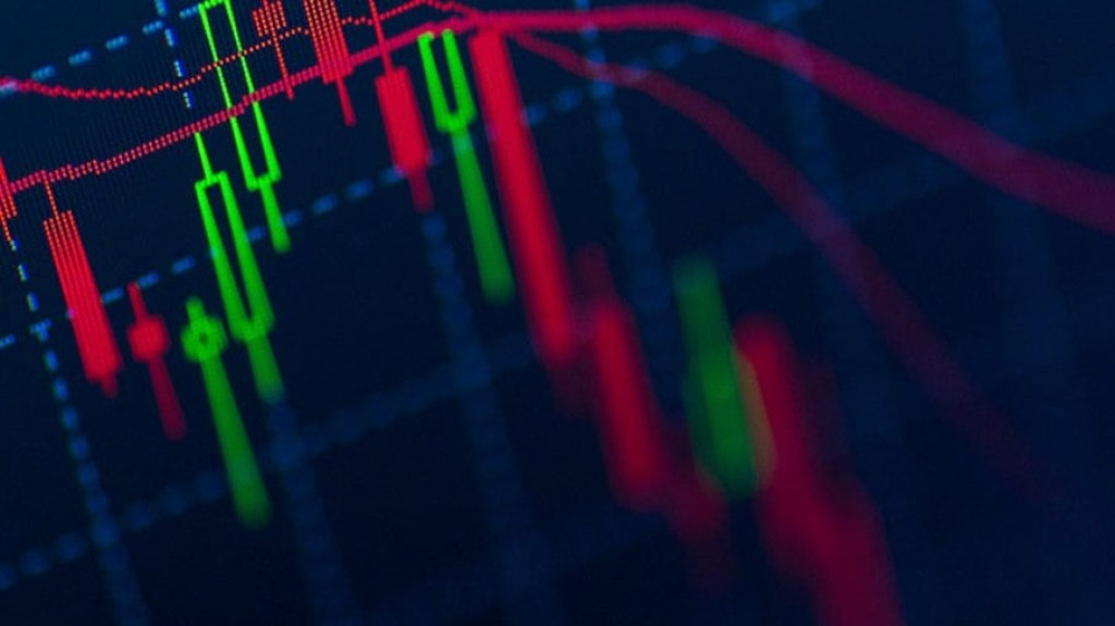 Dólar tem pequena alta no dia seguinte a ato terrorista