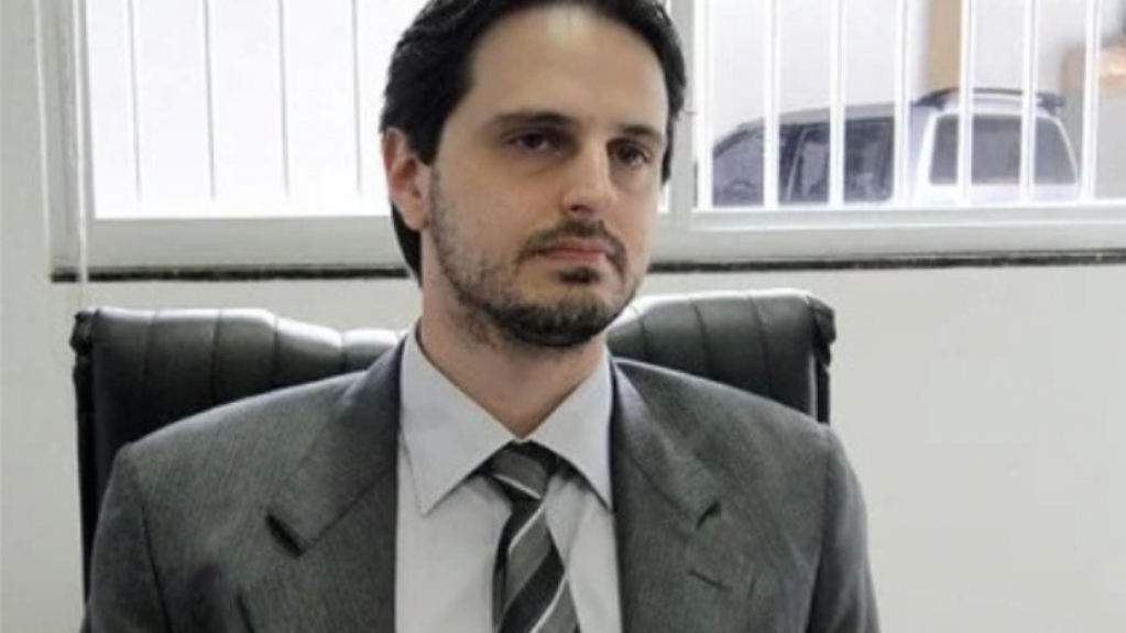 STF cancela afastamento de promotor que investigou Gilmar Mendes