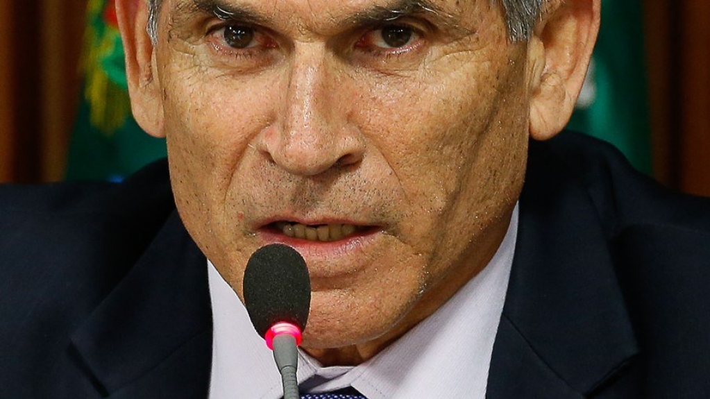 Santos Cruz, ex-ministro de Bolsonaro, anuncia entrada no partido Podemos