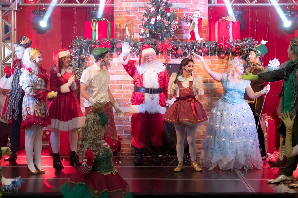 Papai Noel chega e leva mais alegria ao Marília Shopping