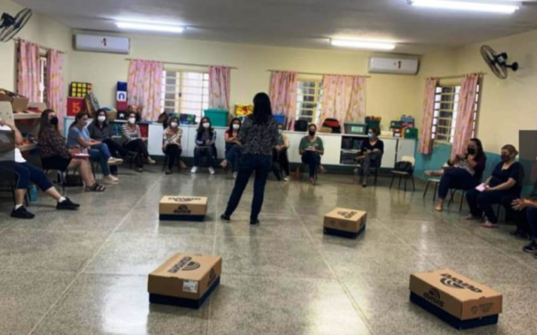 Sindicato cobra mobiliário adequado para professores em Emeis