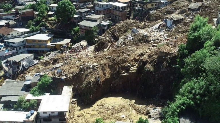 Com 171 mortes, tragédia em Petrópolis se iguala à maior do município