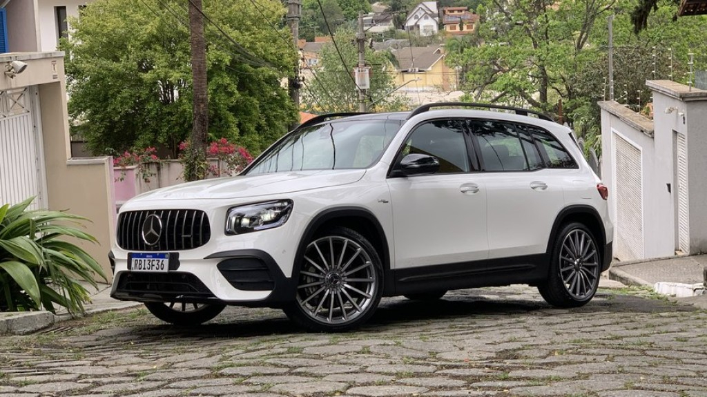 Mercedes GLB 35 AMG atende às famílias que gostam de acelerar