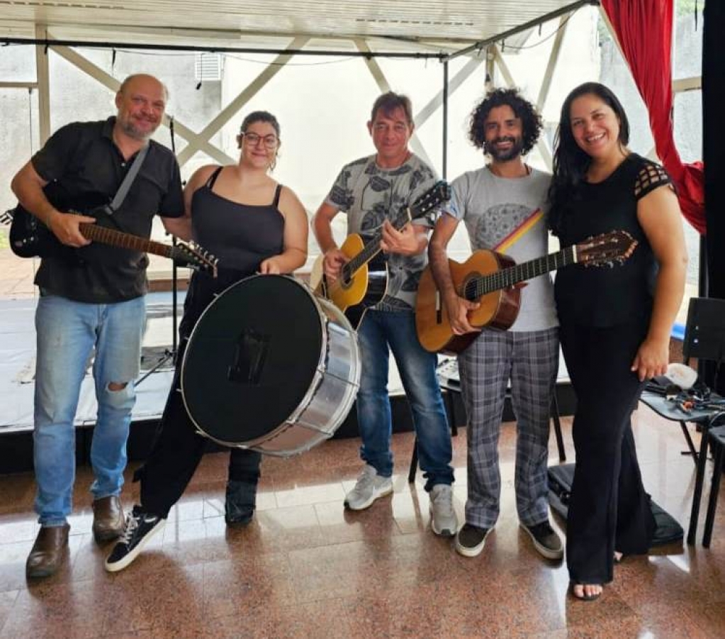 Músicos criam banda e projeto para animar carnaval da terceira idade em Marília