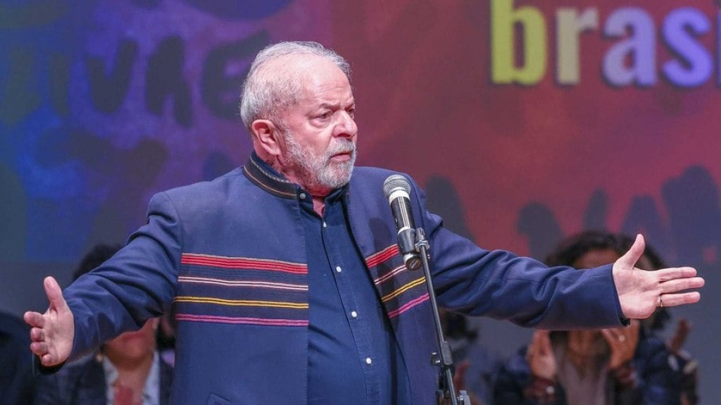 Lula deve anunciar mais ministros nesta quinta-feira Lula deve anunciar mais ministros nesta quinta-feira