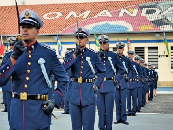 Polícia Militar abre concurso para alunos-oficiais