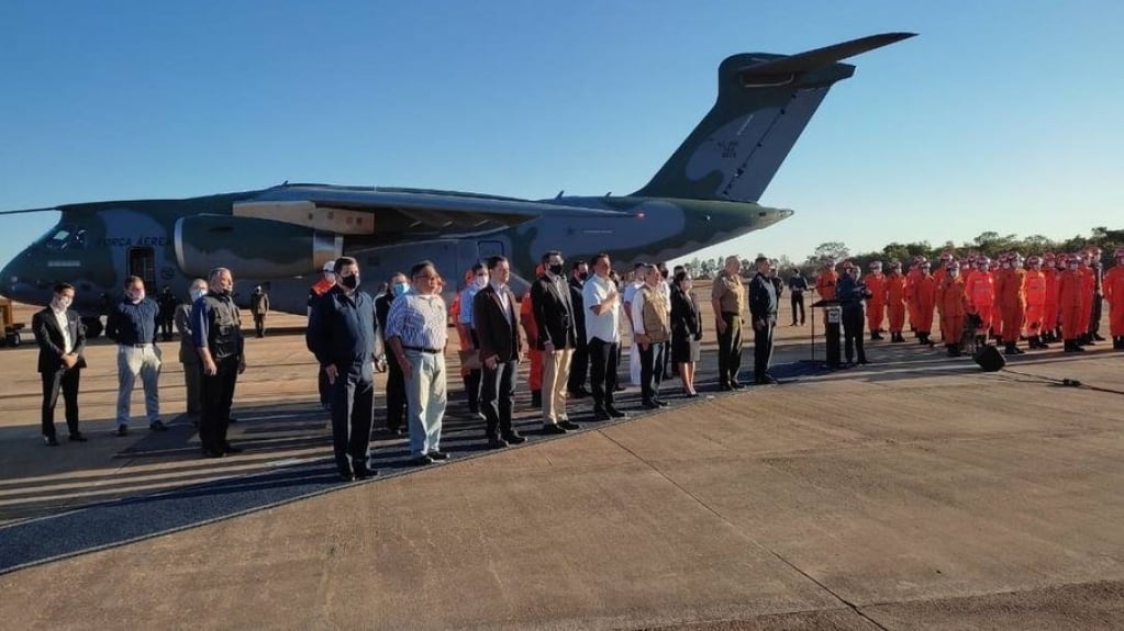 "Não tem como comprar tudo", diz Bolsonaro sobre aquisição de aviões da Embraer