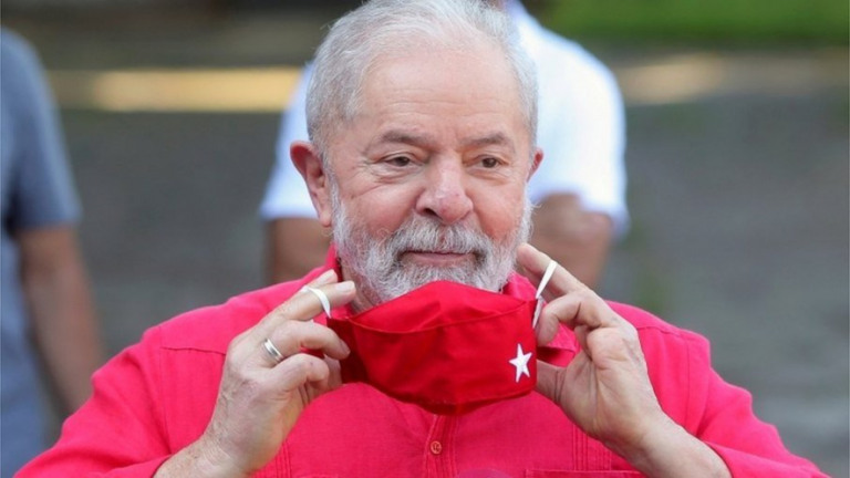 Lula critica banqueiros: 'Na cabeça dessa gente, não existe pobreza'