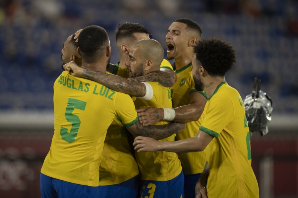 Brasil vence Espanha na final e é bicampeão olímpico de futebol