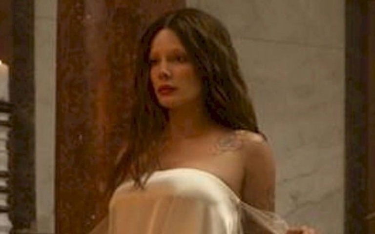 "Without Me" de Halsey, bate 600 milhões de views no YouTube