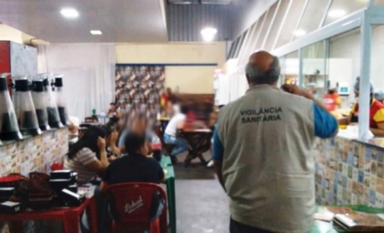 Vigilância notifica restaurantes para cumprir Plano SP: atendimento até 21h