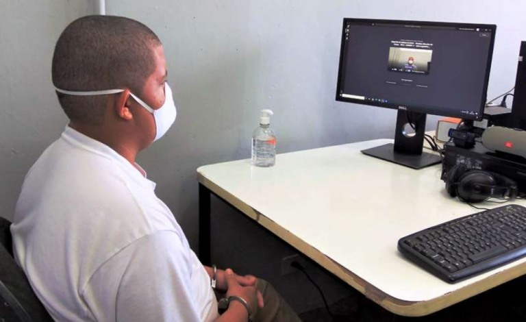Em dois meses, detentos de Marília têm 571 visitas virtuais e 8.443 mensagens